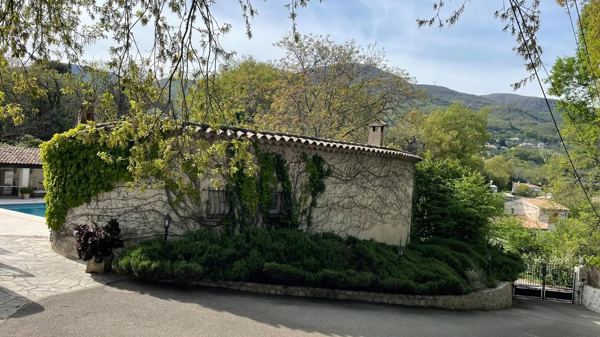 Romantic Cottage For Couples Vence France